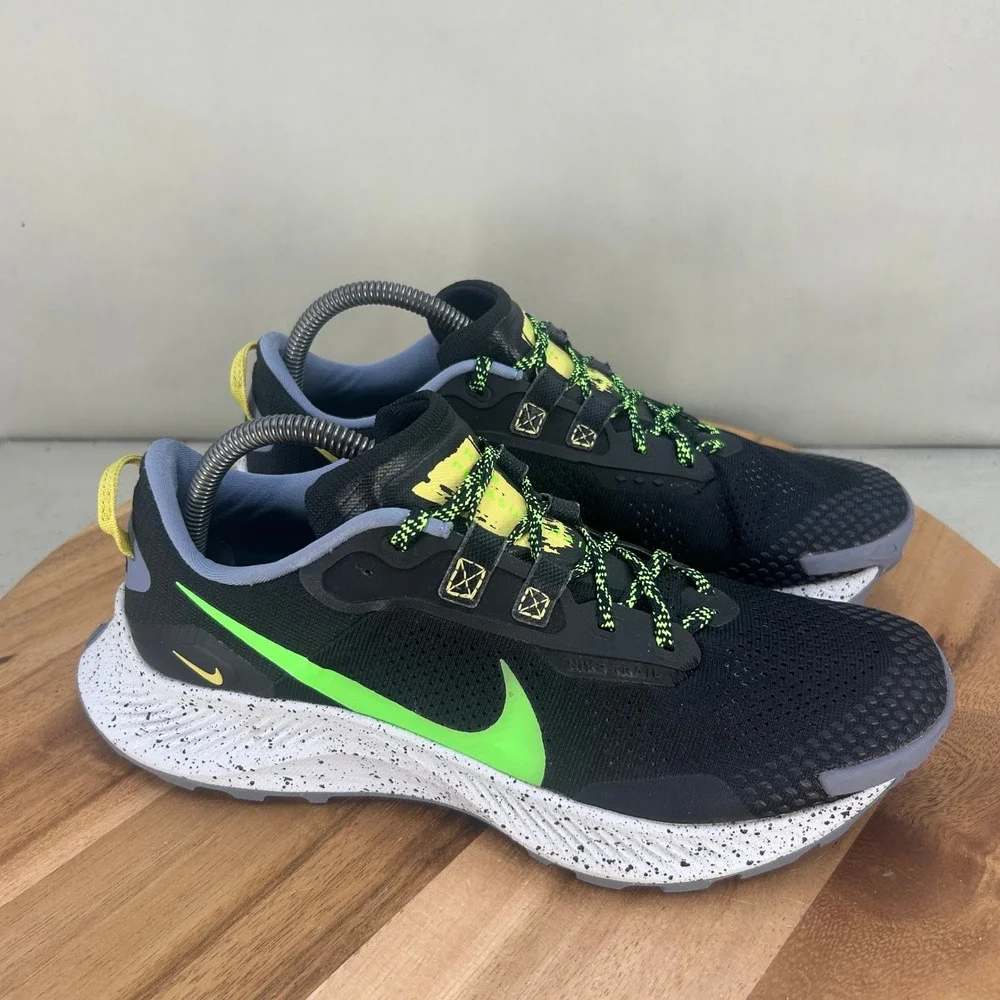 Nike Pegasus Trail 3 Black Lime Green Running Shoes DA8697-004 Mens Size 8.5